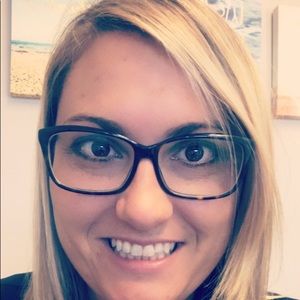 Meet your Posher, Karrie